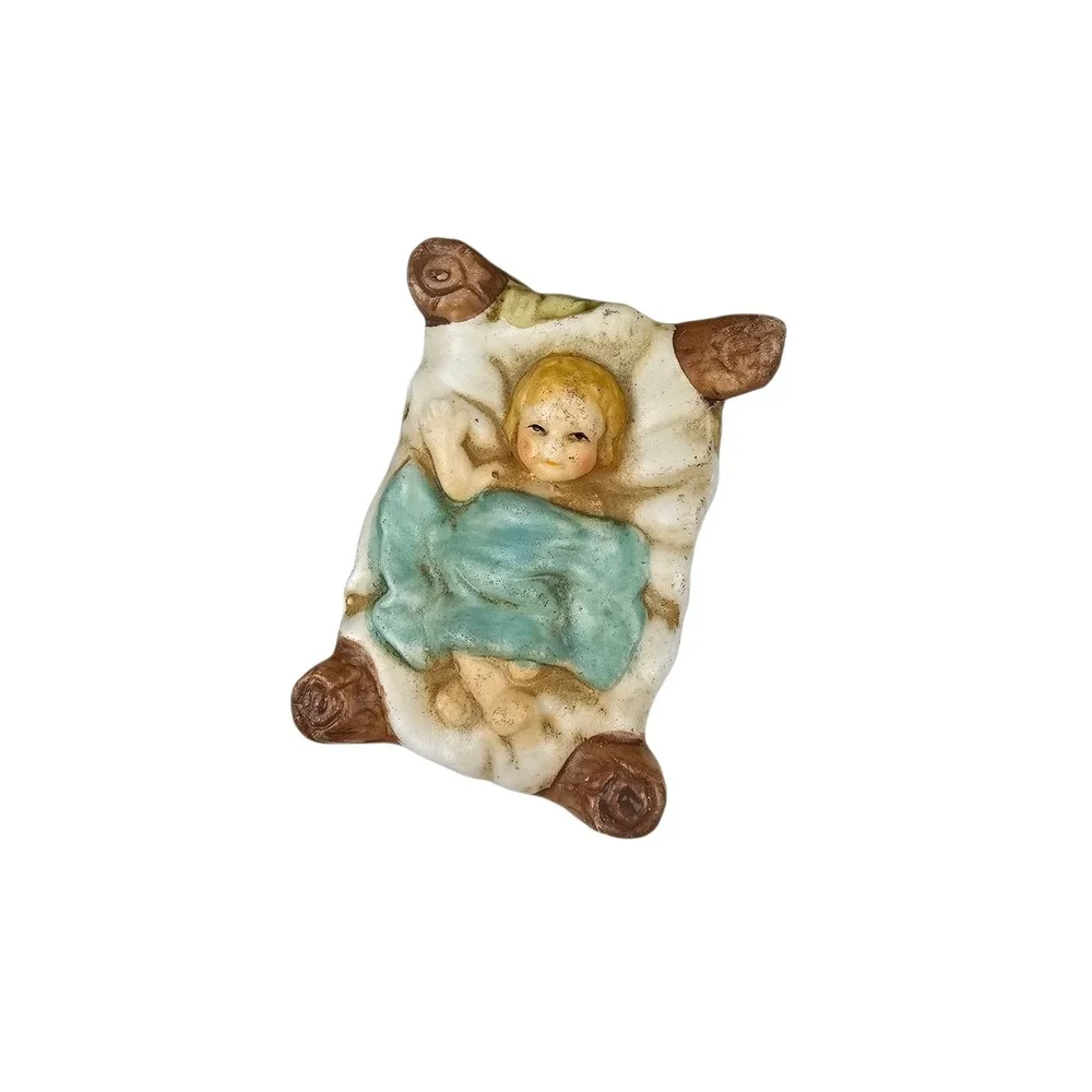 Vintage Porcelain‎ Nativity Set 8 Piece Christmas Holiday Decoration